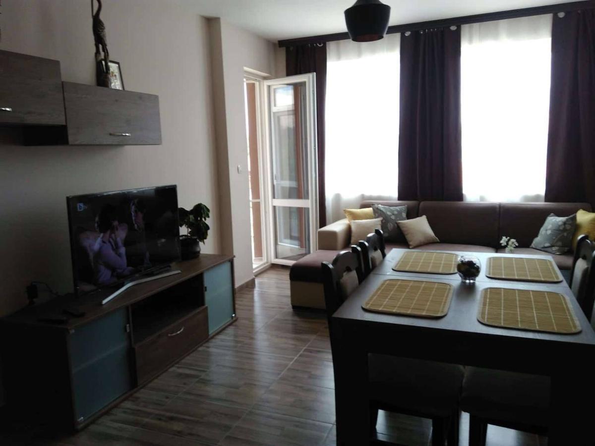 Nev Apart New Welingrad Exterior foto