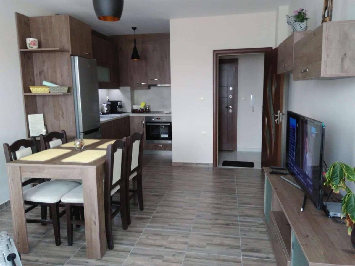 Nev Apart New Welingrad Exterior foto